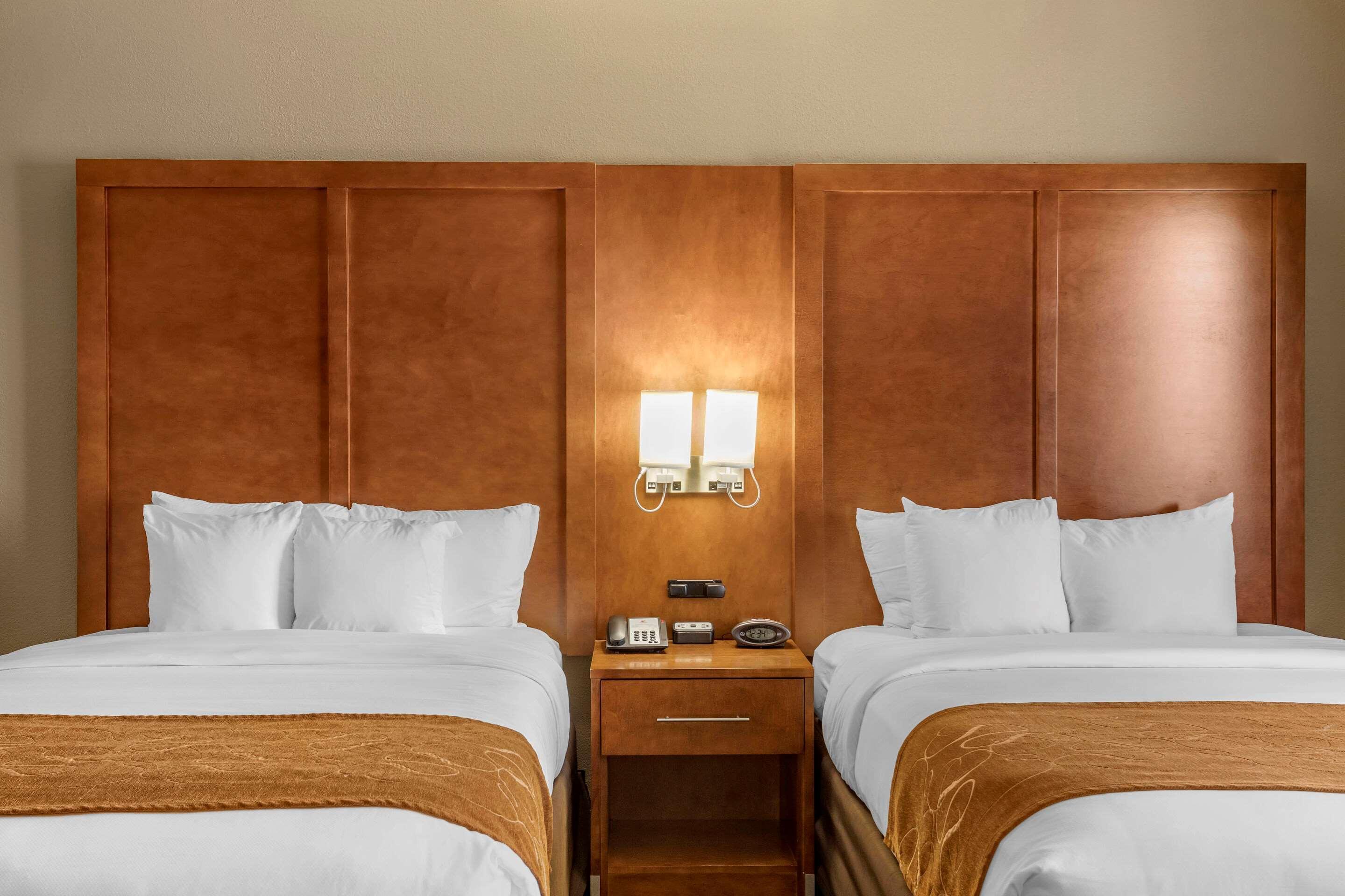 Comfort Suites Batesville Buitenkant foto