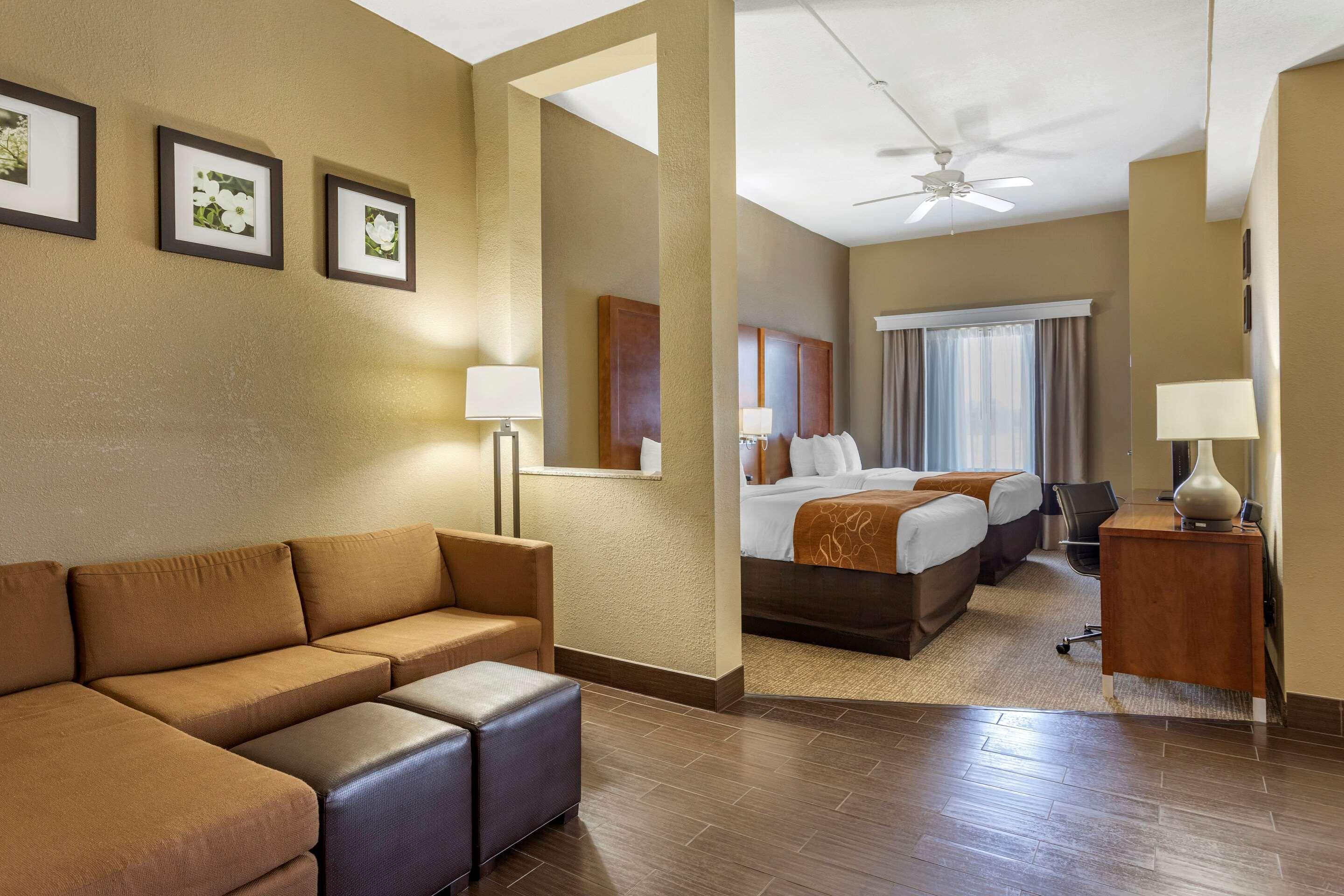 Comfort Suites Batesville Buitenkant foto
