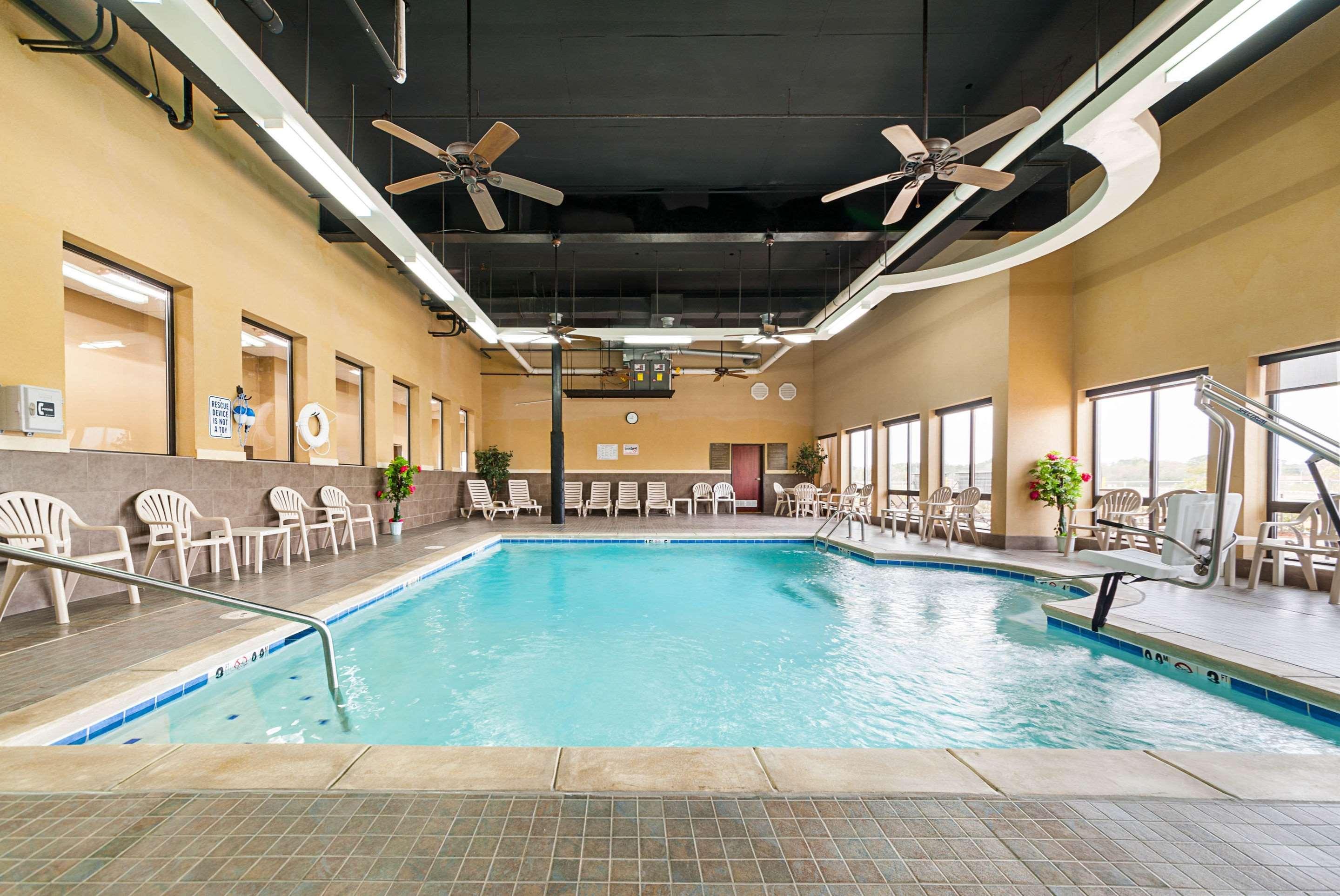 Comfort Suites Batesville Buitenkant foto