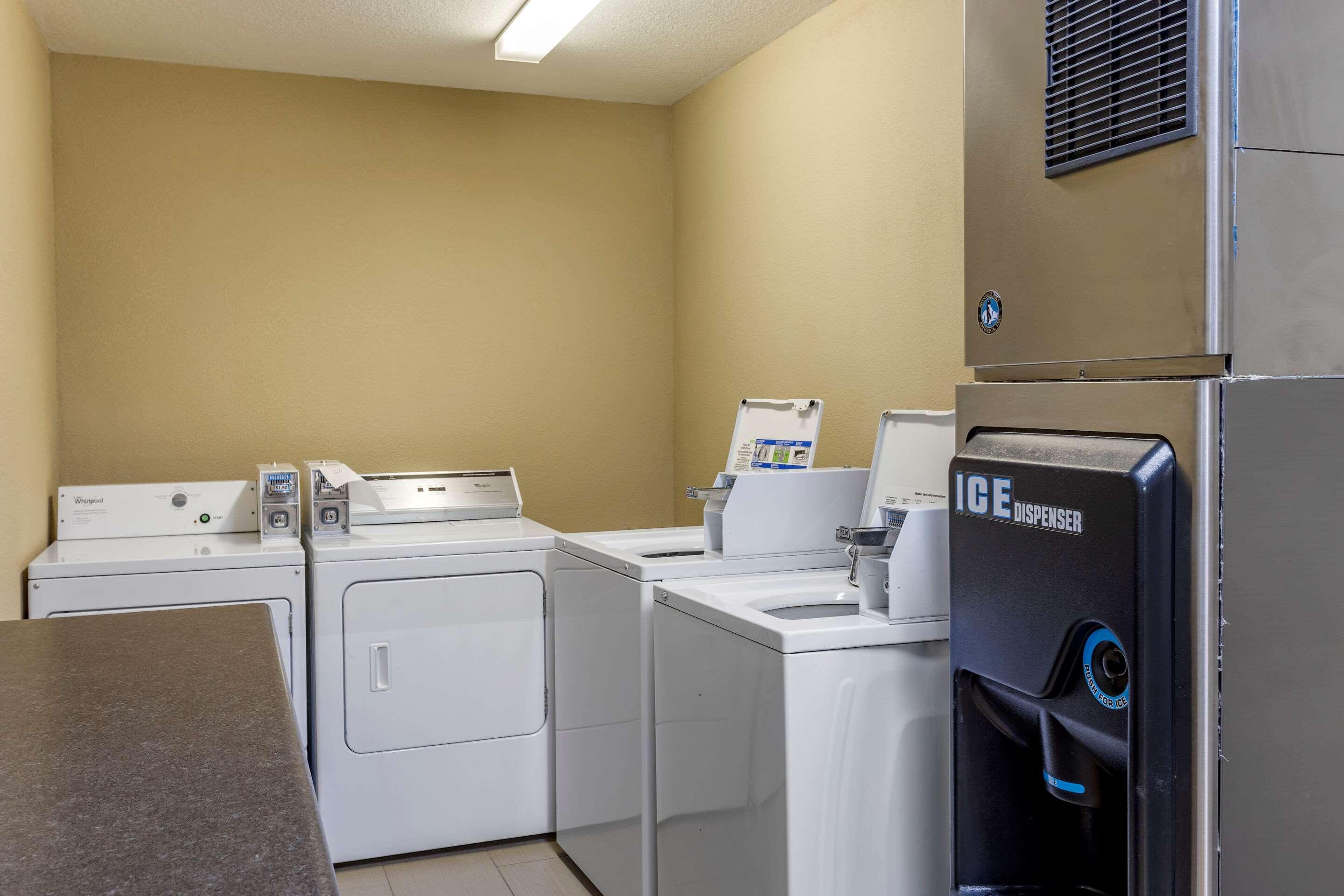Comfort Suites Batesville Buitenkant foto