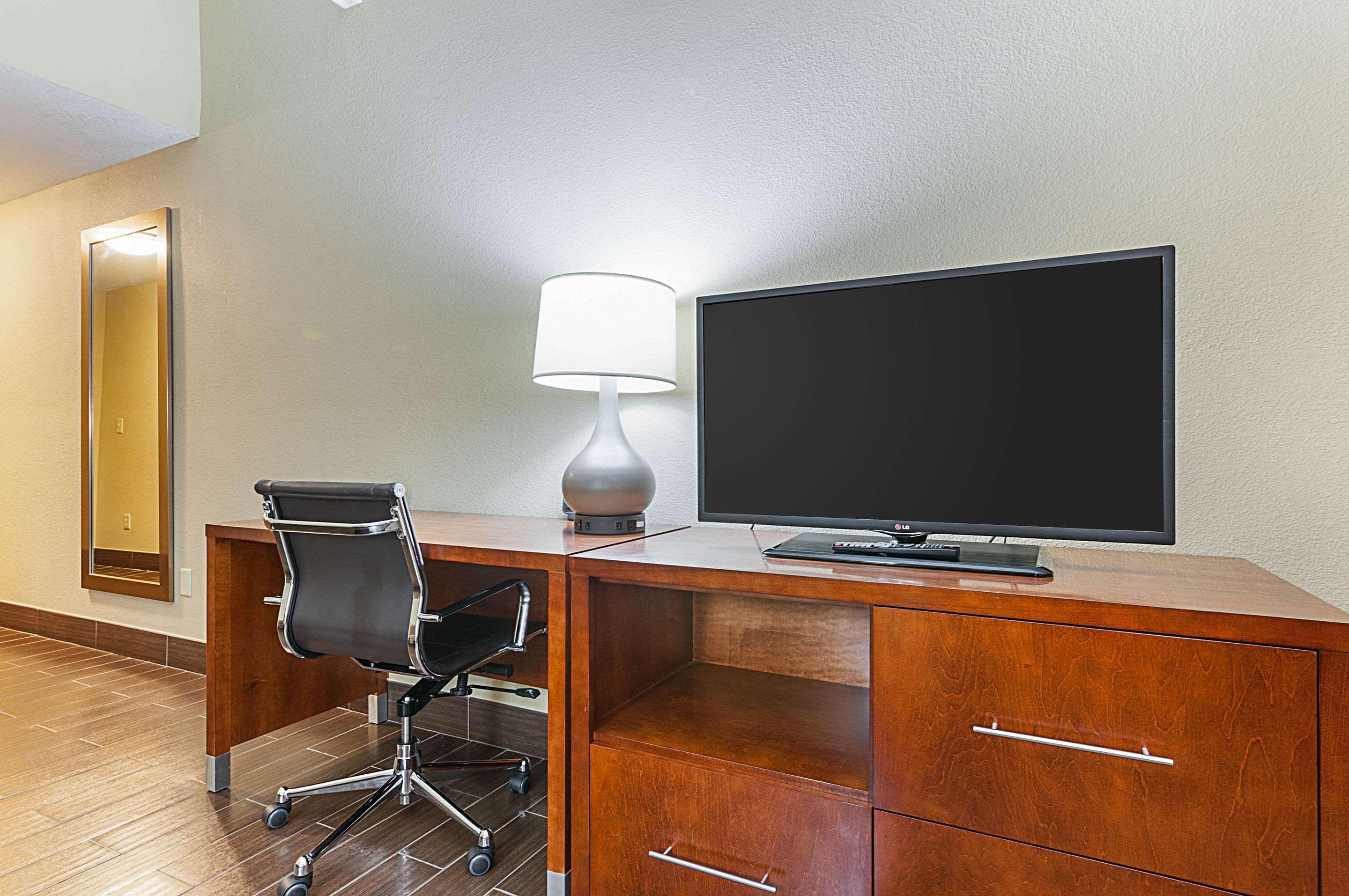 Comfort Suites Batesville Buitenkant foto
